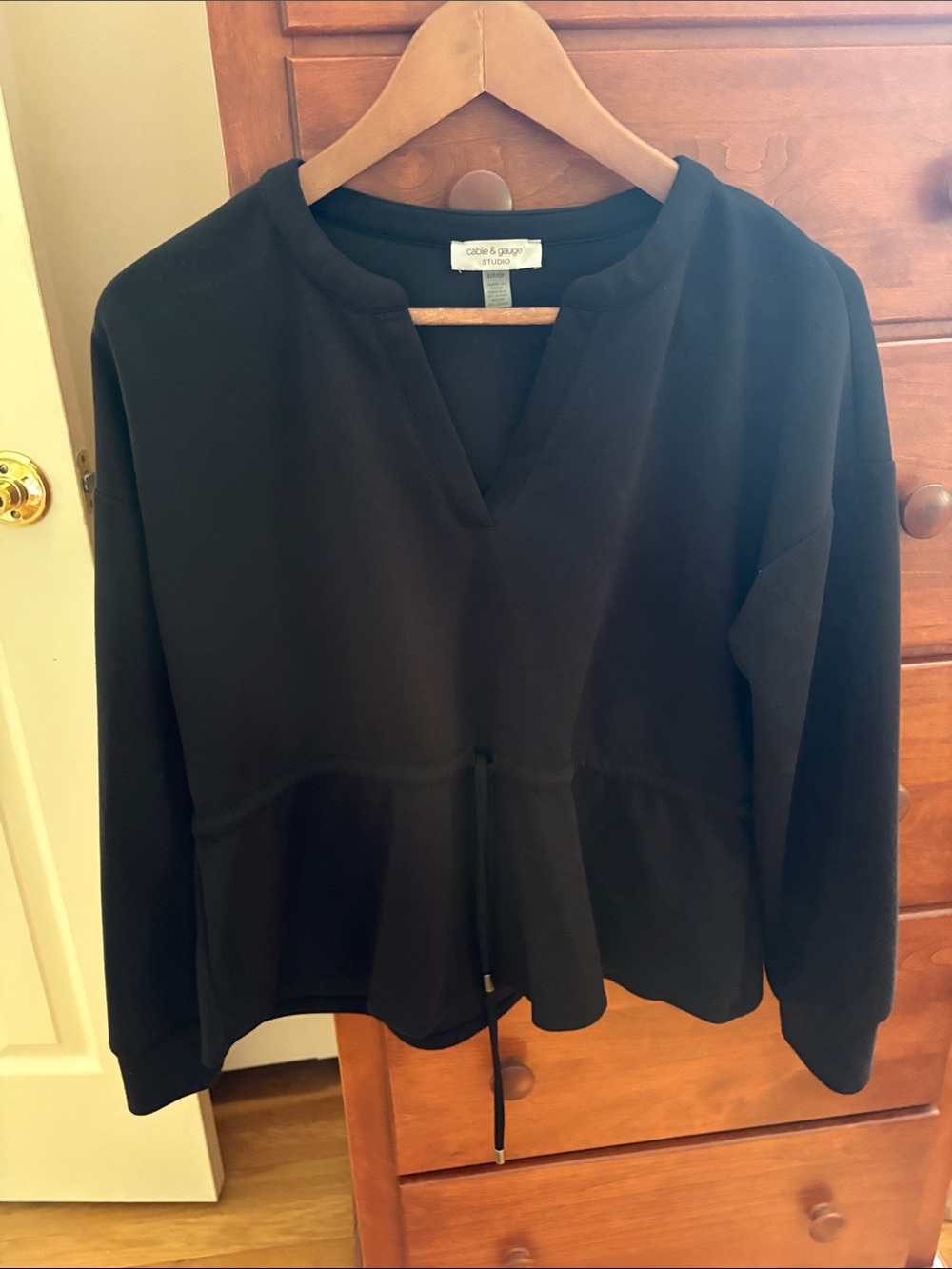 Cable & Gauge Black V-Notch Peplum Drawstring Sweatshirt